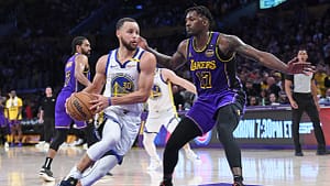 Curry anota 37 puntos y Warriors vencen a Lakers 123-116