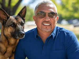 ¿César Millán 'el encantador de perros' esta arrestado?