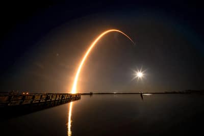 ¡No Era un OVNI! El Cohete Falcon 9 de SpaceX